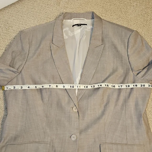 BOSS Hugo Boss Women’s Beige Virgin Wool Blend Blazer Jacket Tailored - Picture 11 of 15